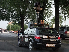 Auto di Google Streetview attrezzata per fotografare il percorso della 1000 Miglia 2009
