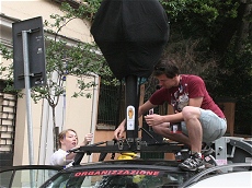 Auto di Google Streetview attrezzata per fotografare il percorso della 1000 Miglia 2009