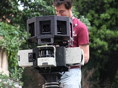 Auto di Google Streetview attrezzata per fotografare il percorso della 1000 Miglia 2009